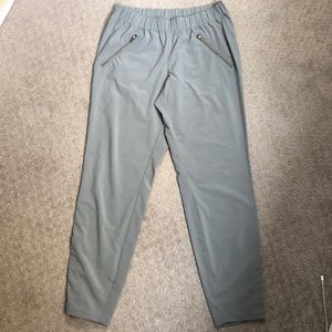 ATHLETA Capri joggers